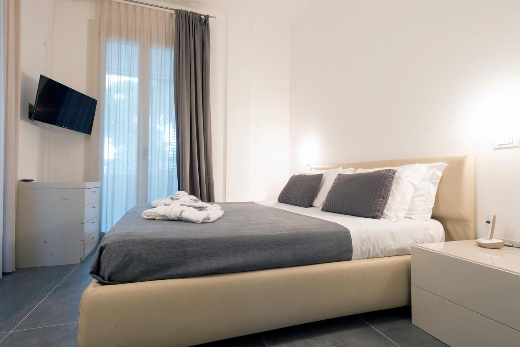 Perla Verde Hotel Milano Marittima Esterno foto