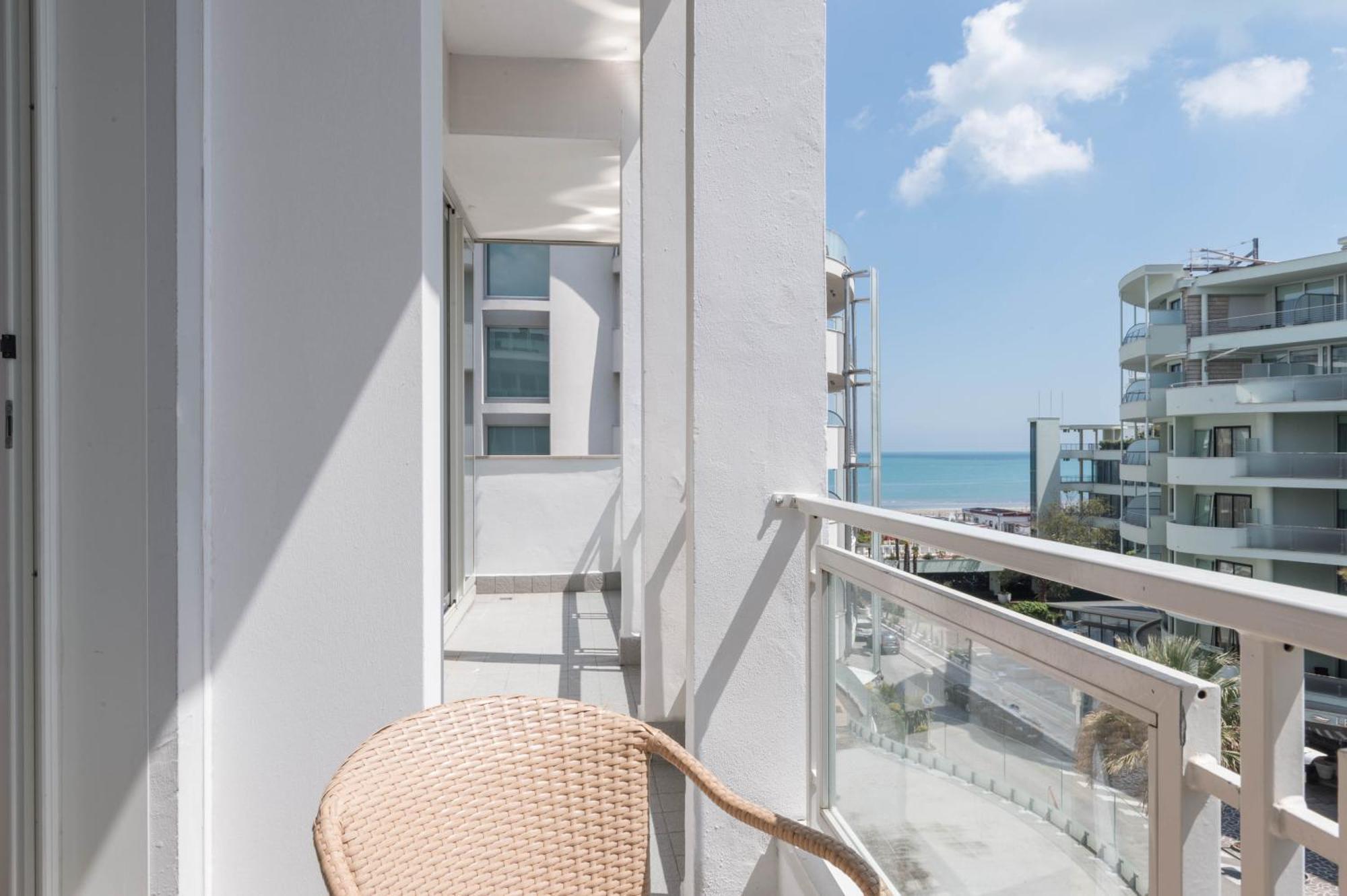 Perla Verde Hotel Milano Marittima Esterno foto