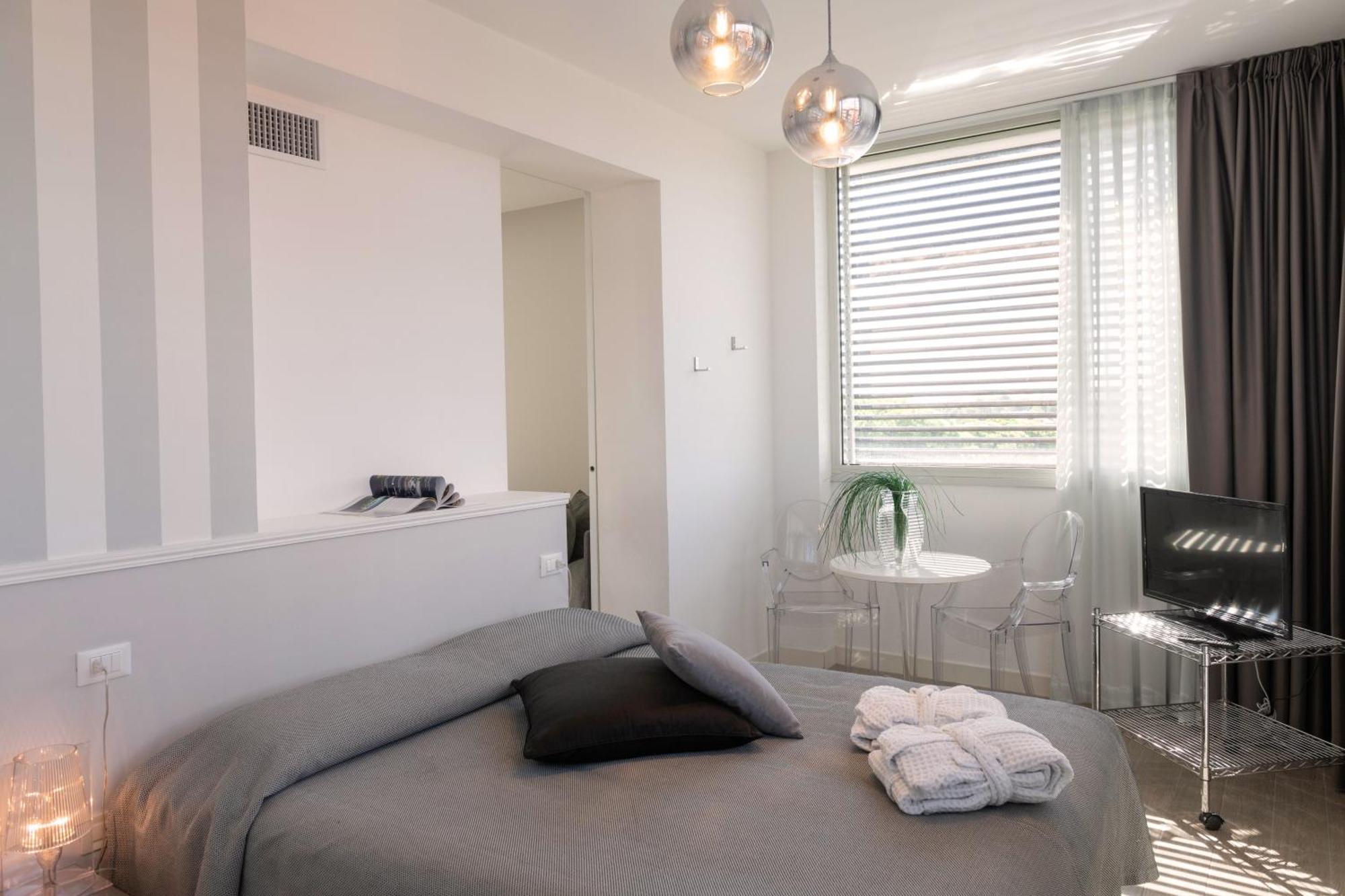Perla Verde Hotel Milano Marittima Esterno foto